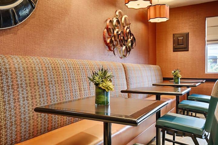 Breakfast area